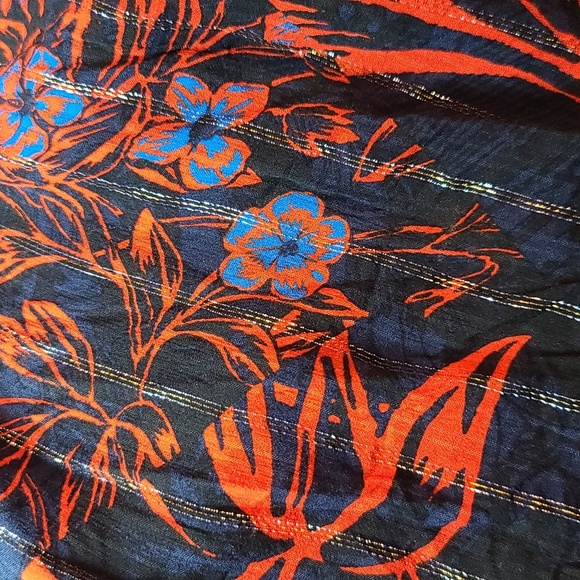 Desigual New Women's Black and Red Floral Prints Viscose Hanky Hem Skirt (Sz M) - Picture 5 of 12